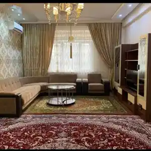 2-комн. квартира, 8 этаж, 110м², дом печати