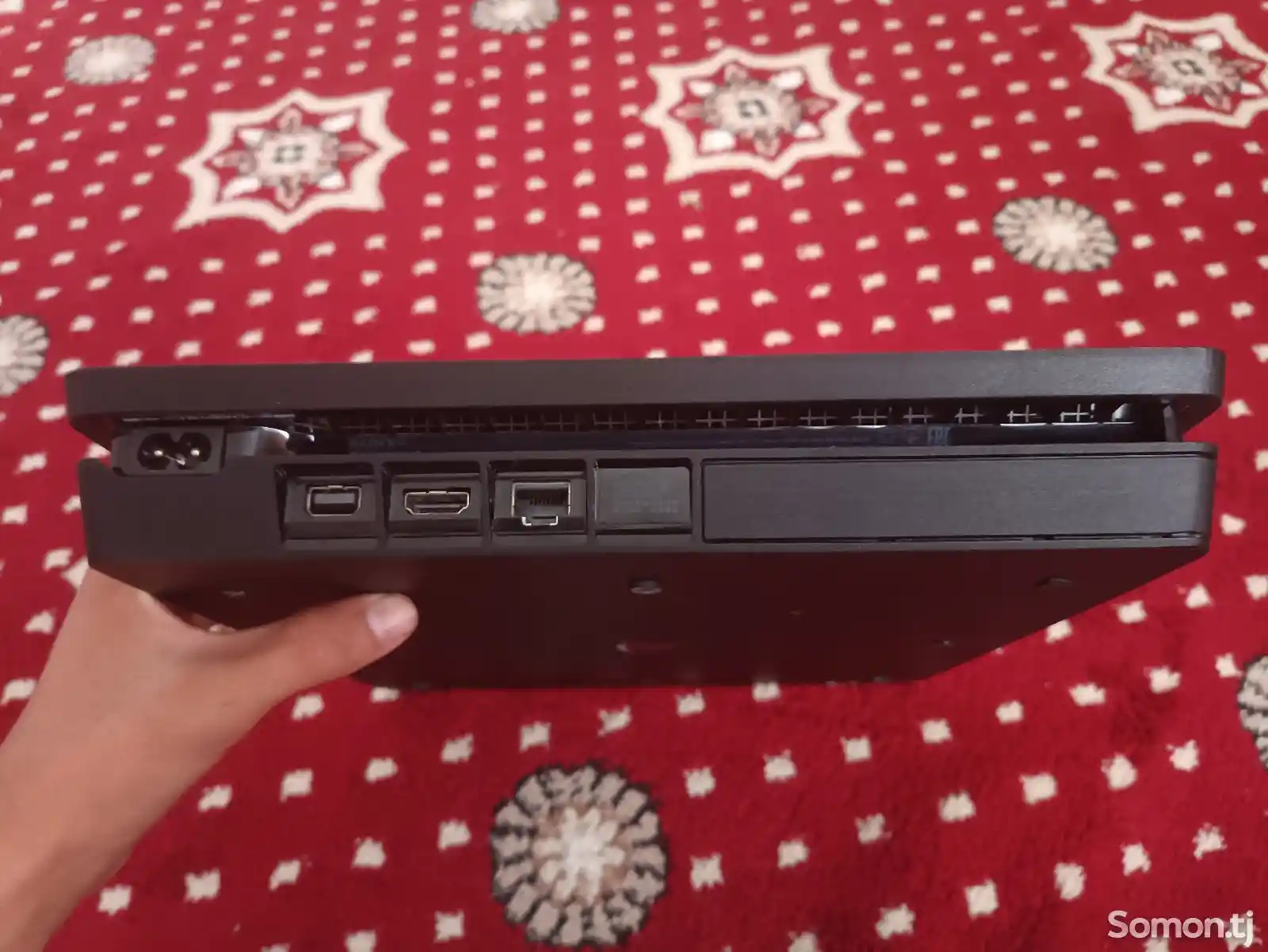 Игровая приставка Sony PlayStation 4 slim-3