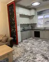 2-комн. квартира, 14 этаж, 65м², дом печати-5