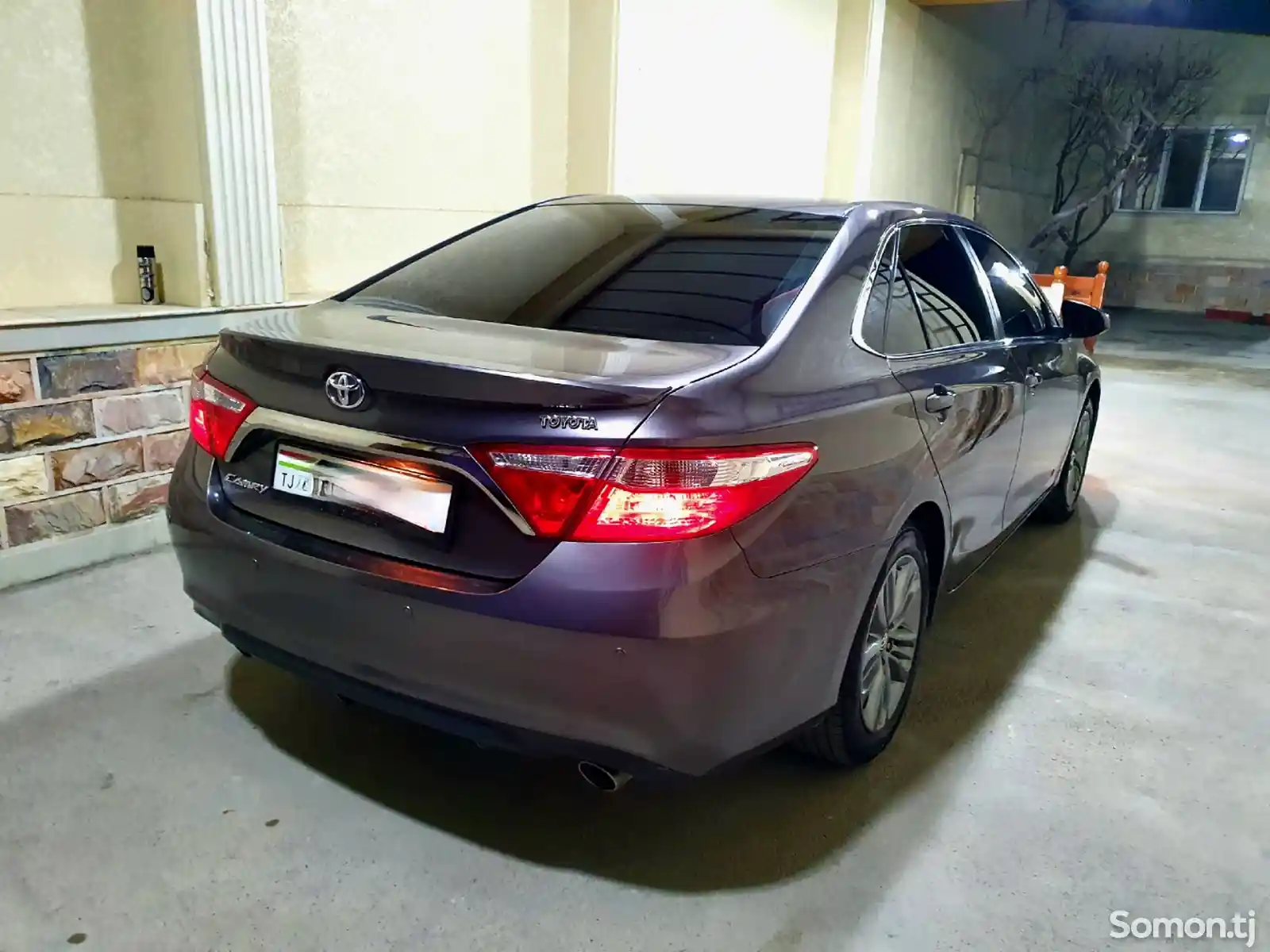 Toyota Camry, 2017-4