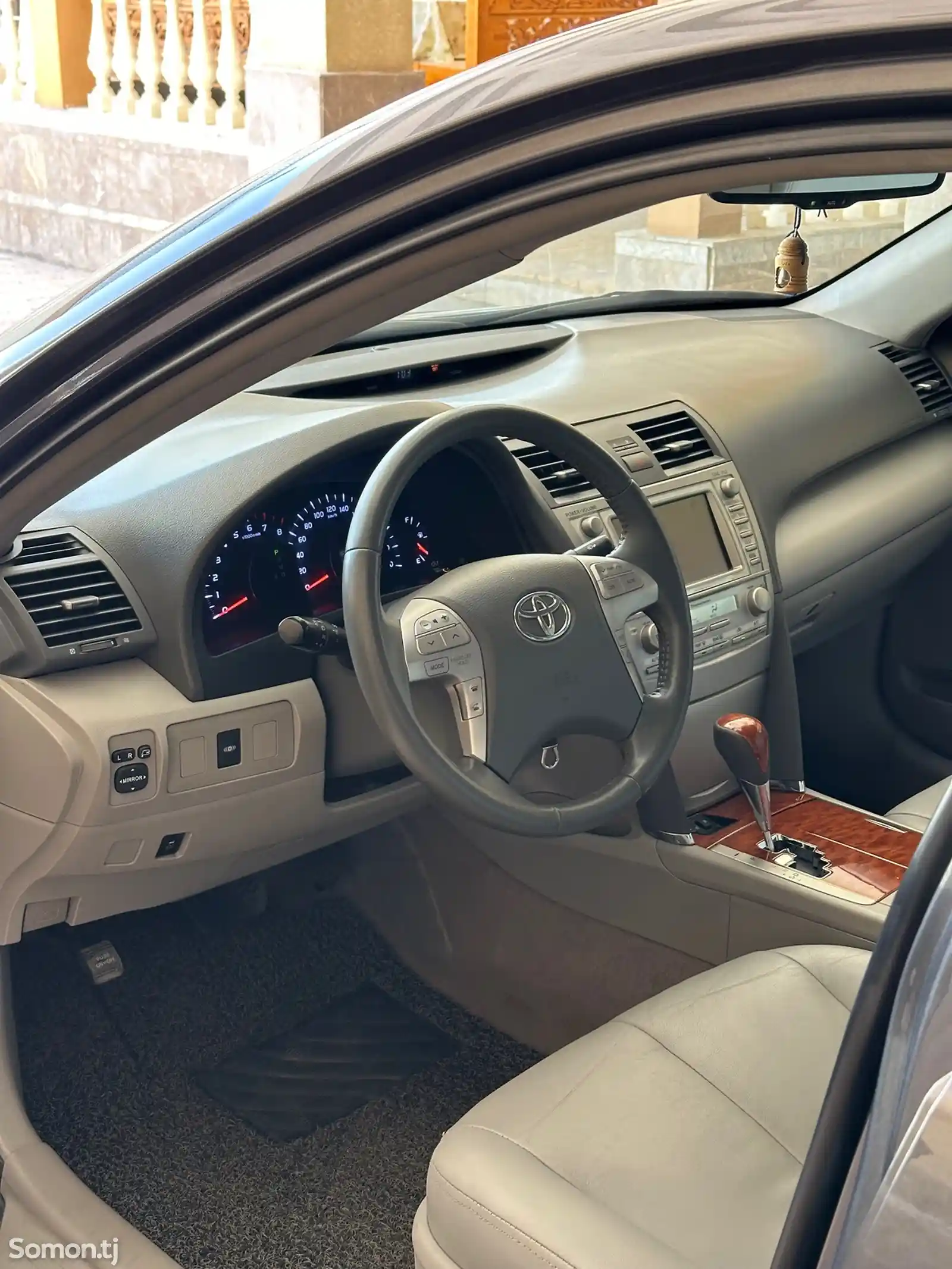 Toyota Camry, 2011-6