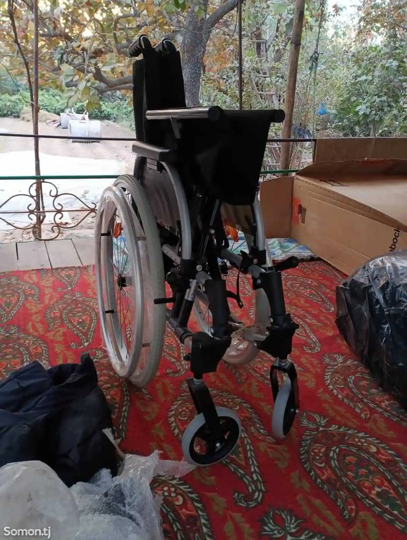 Инвалидное кресло-коляска-2