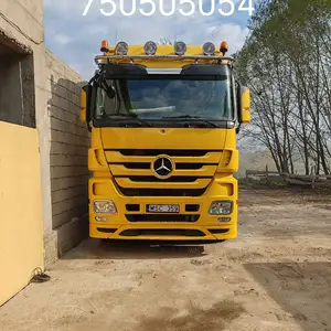 Седельный тягач Mercedes-Benz Actros, 2011