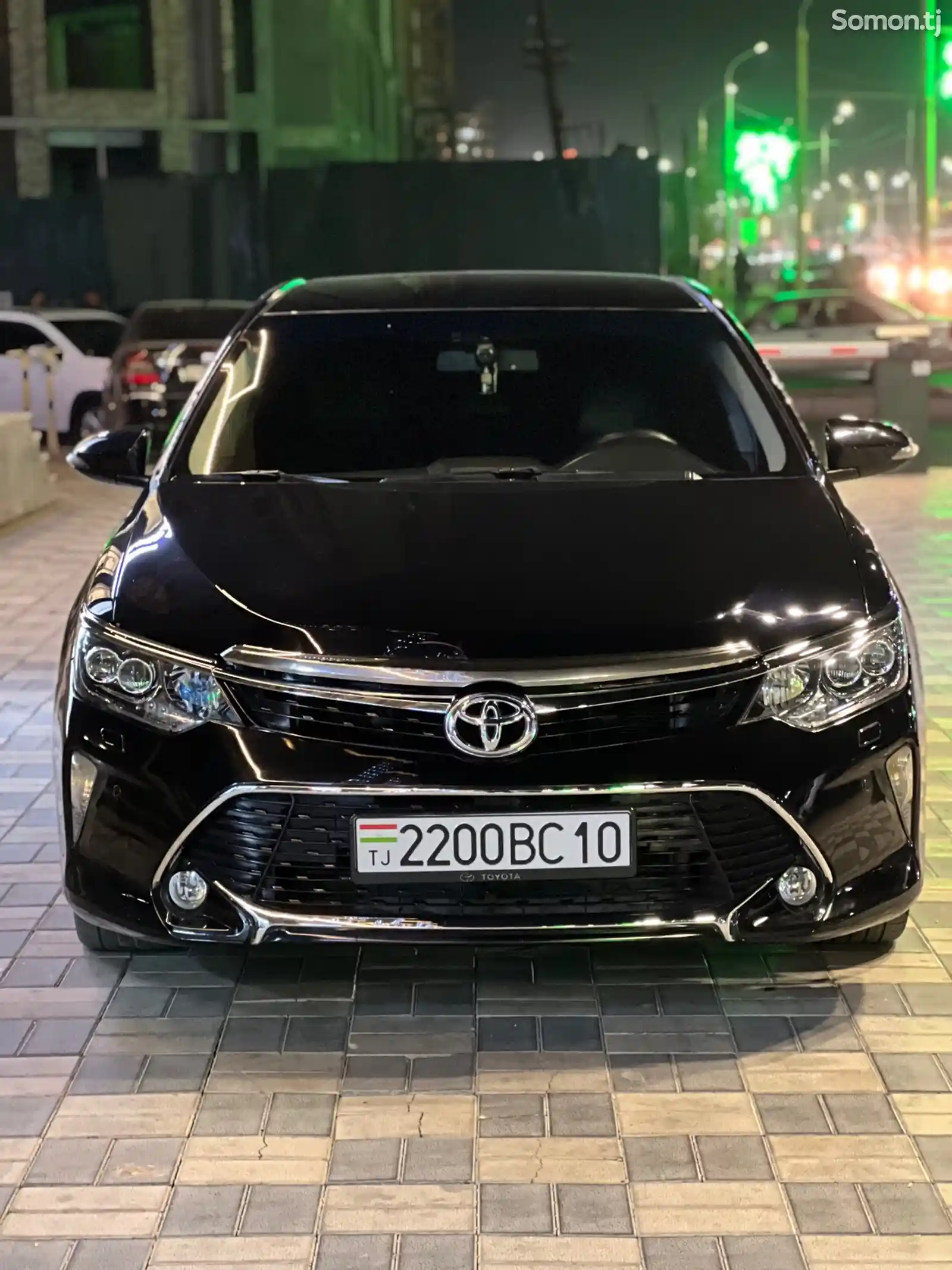 Toyota Camry, 2017-1