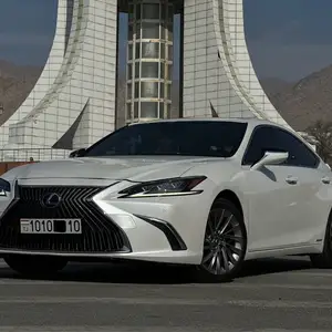 Lexus ES series, 2020