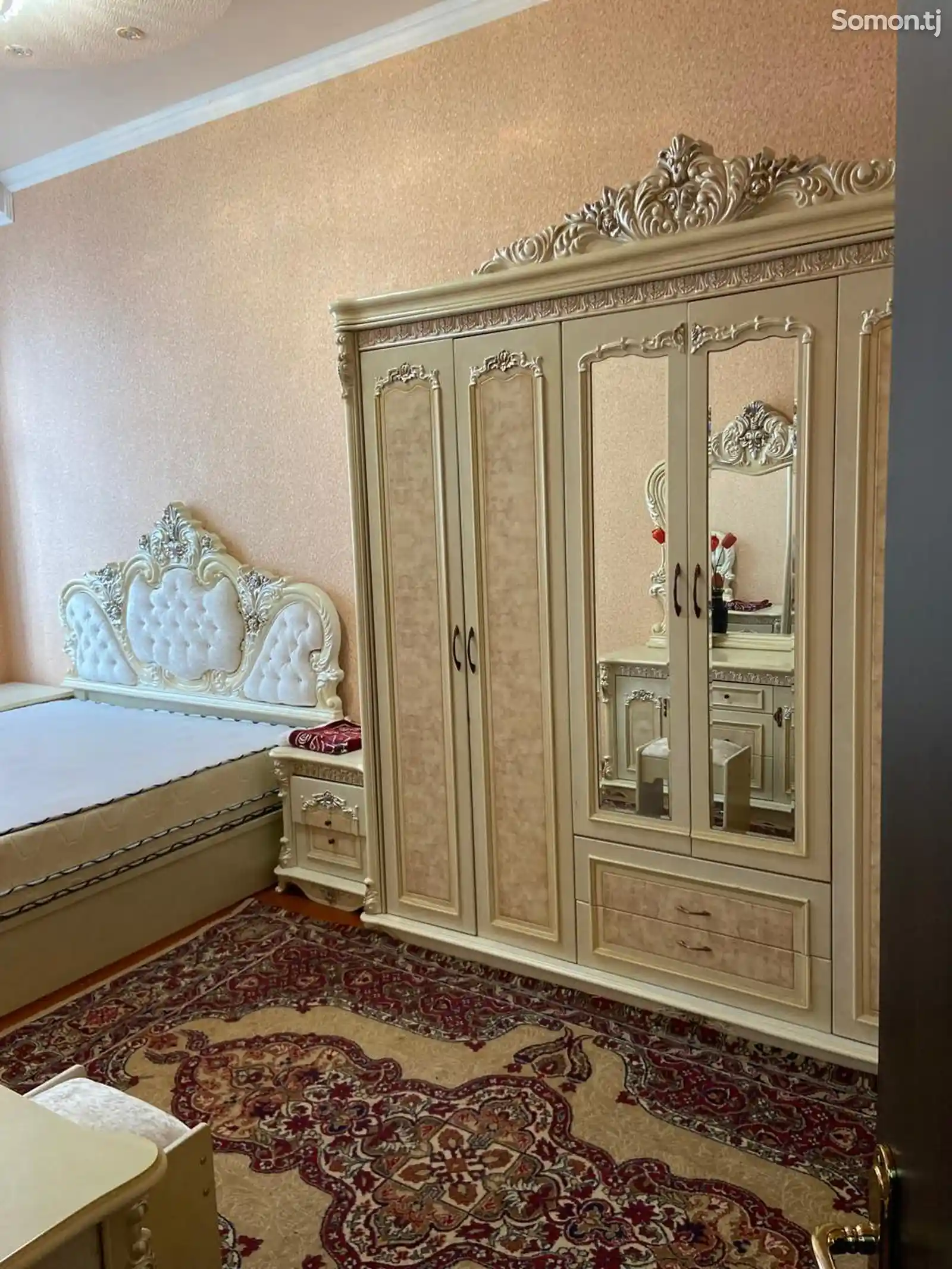 3-комн. квартира, 3 этаж, 120 м², хиебони Рудаки 97/3-8