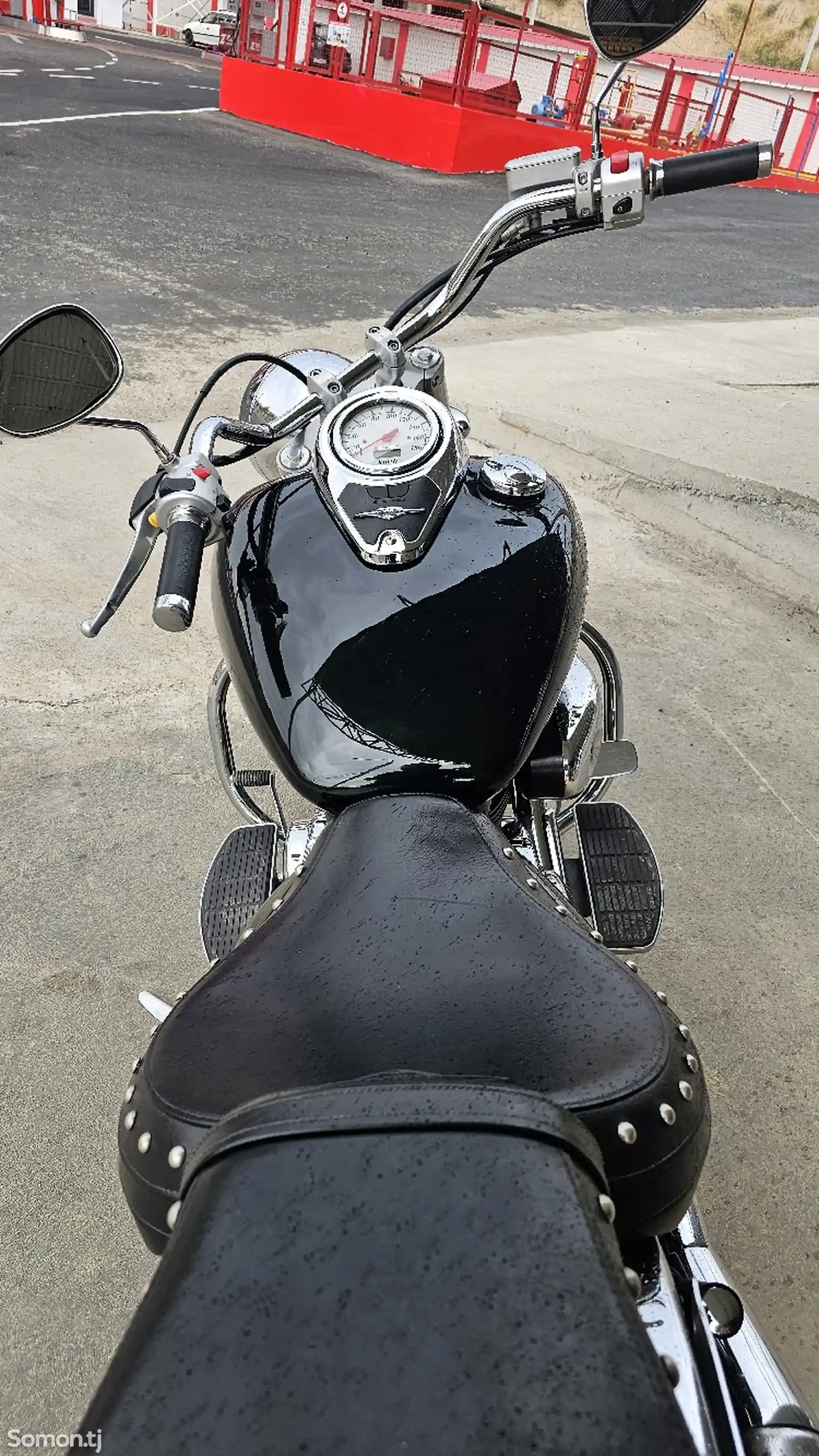 Мотоцикл Suzuki Boulevard VL400 Untruder-9