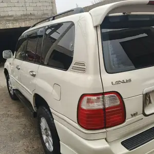 Lexus LX series, 2004