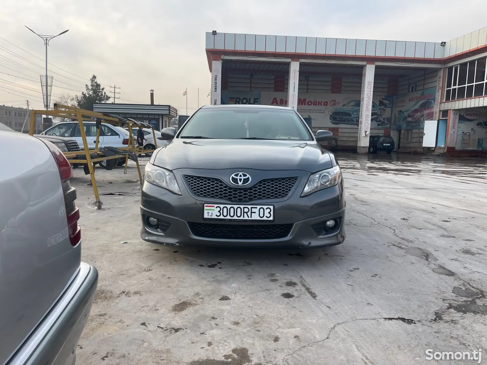 Toyota Camry, 2010-1