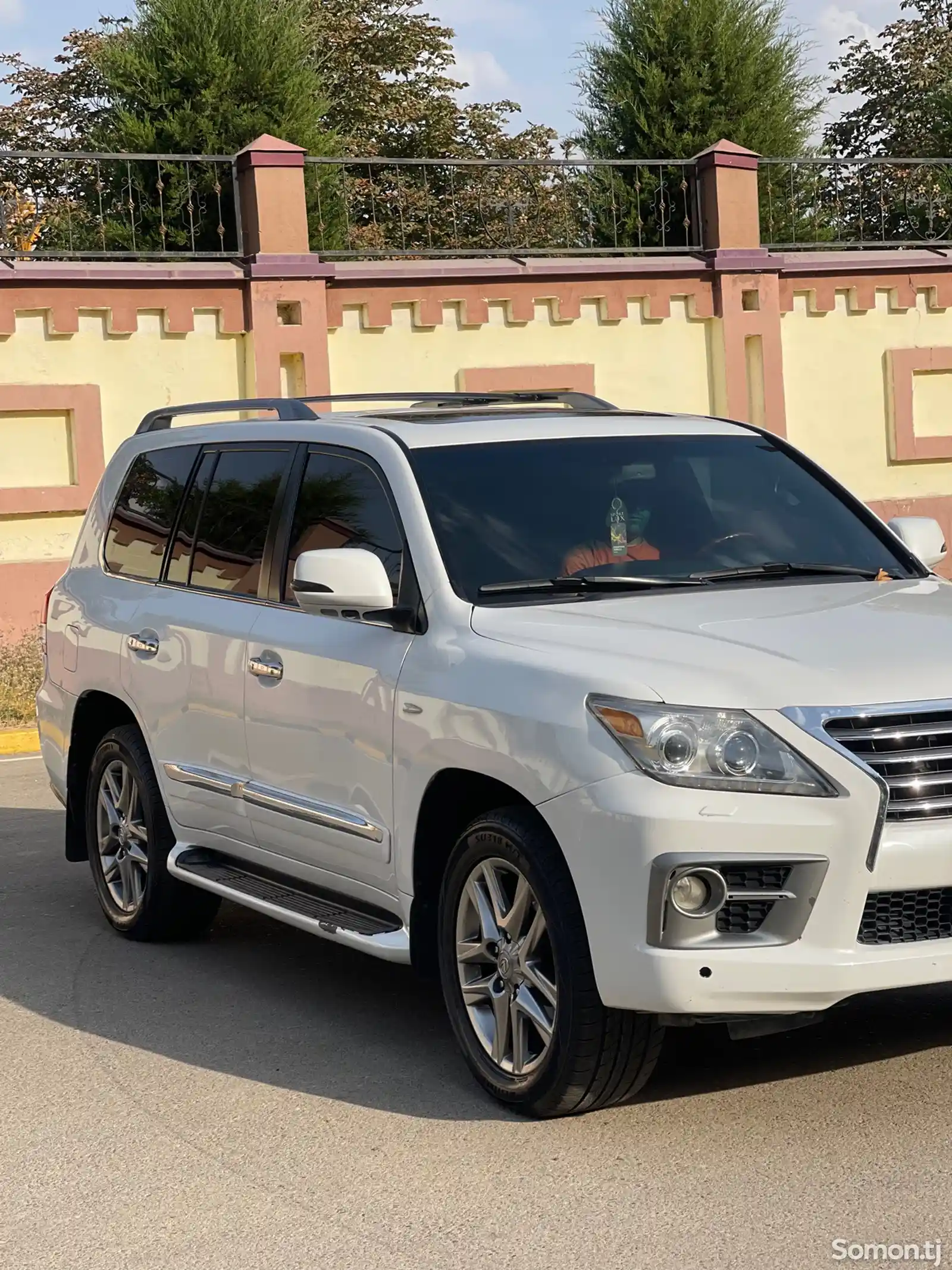 Lexus LX series, 2013-4