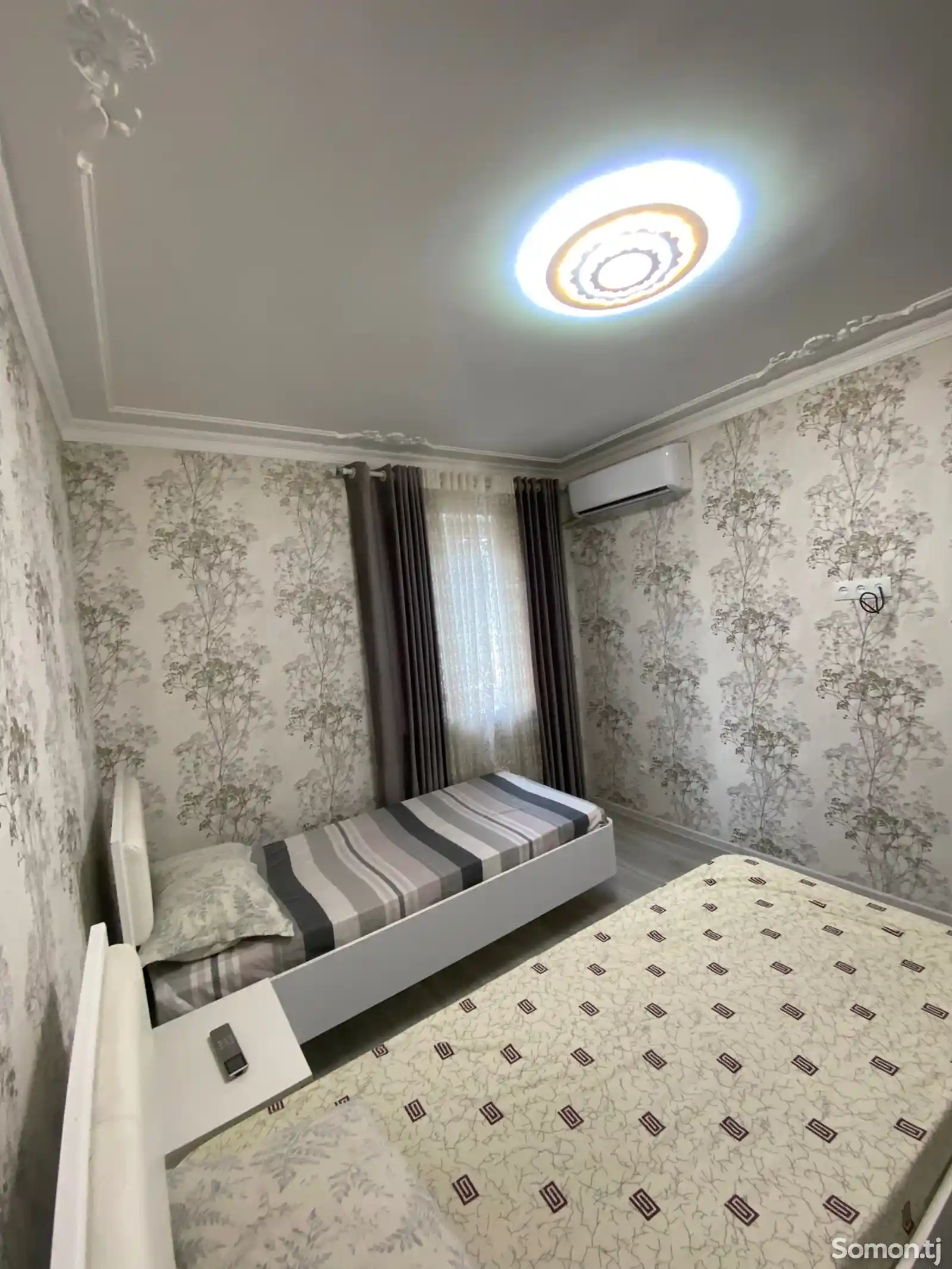 3-комн. квартира, 3 этаж, 70 м², Универмаг-6