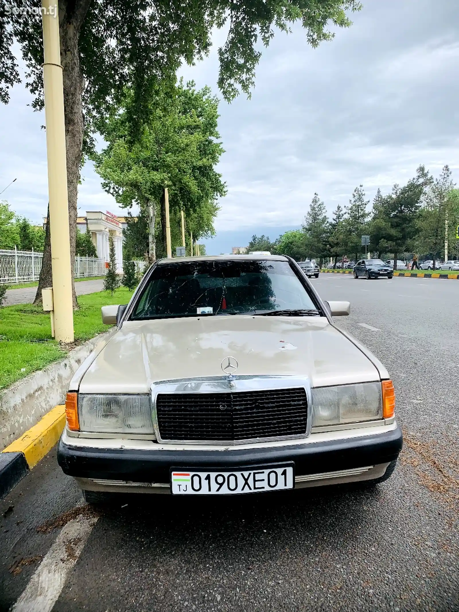 Mercedes-Benz W124, 1990-1