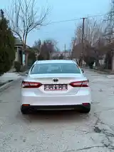 Toyota Camry, 2019-5