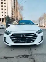 Hyundai Elantra, 2017-2