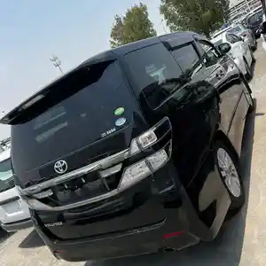 Toyota Vellfire, 2014