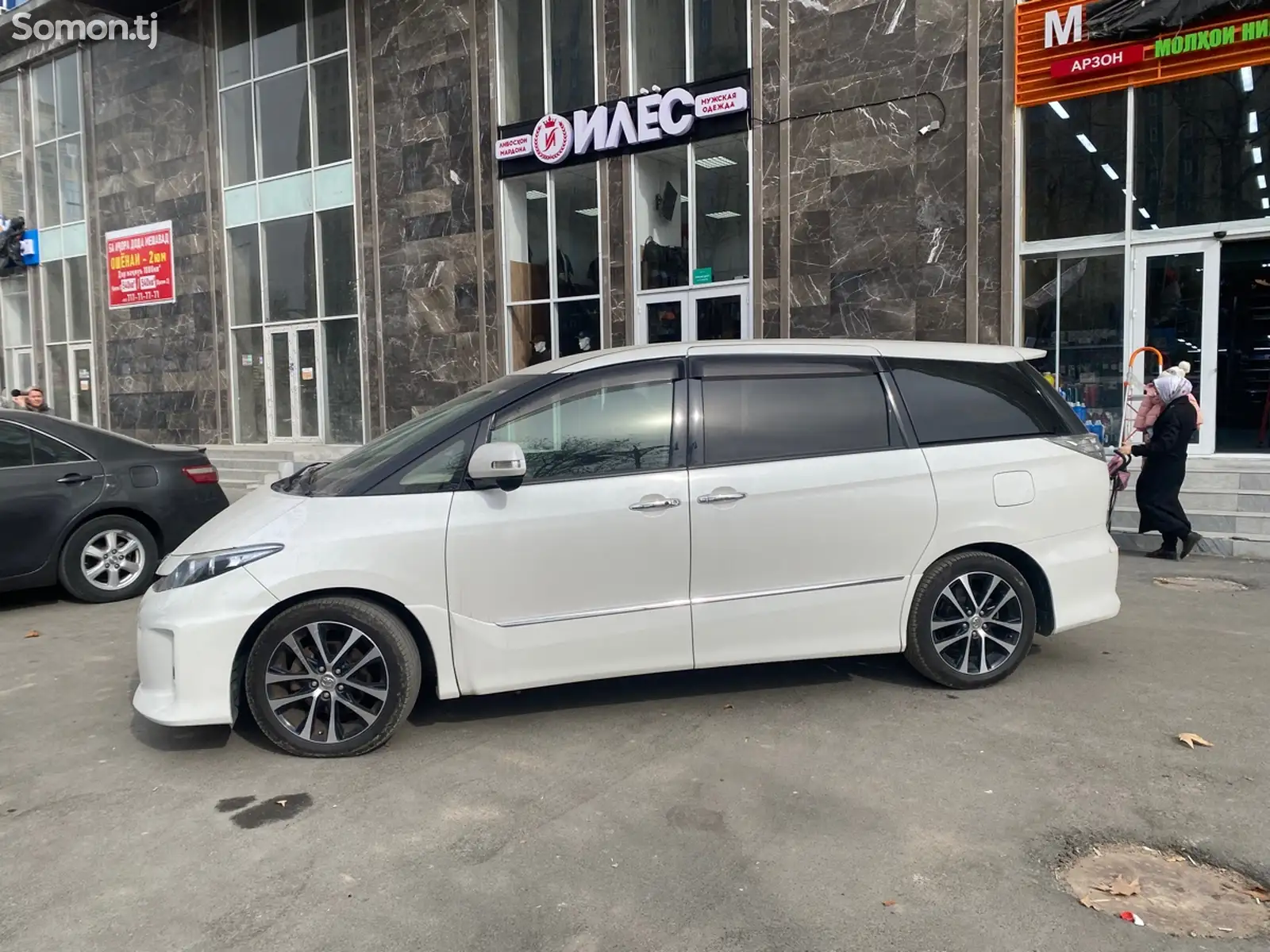 Toyota Estima, 2015-1