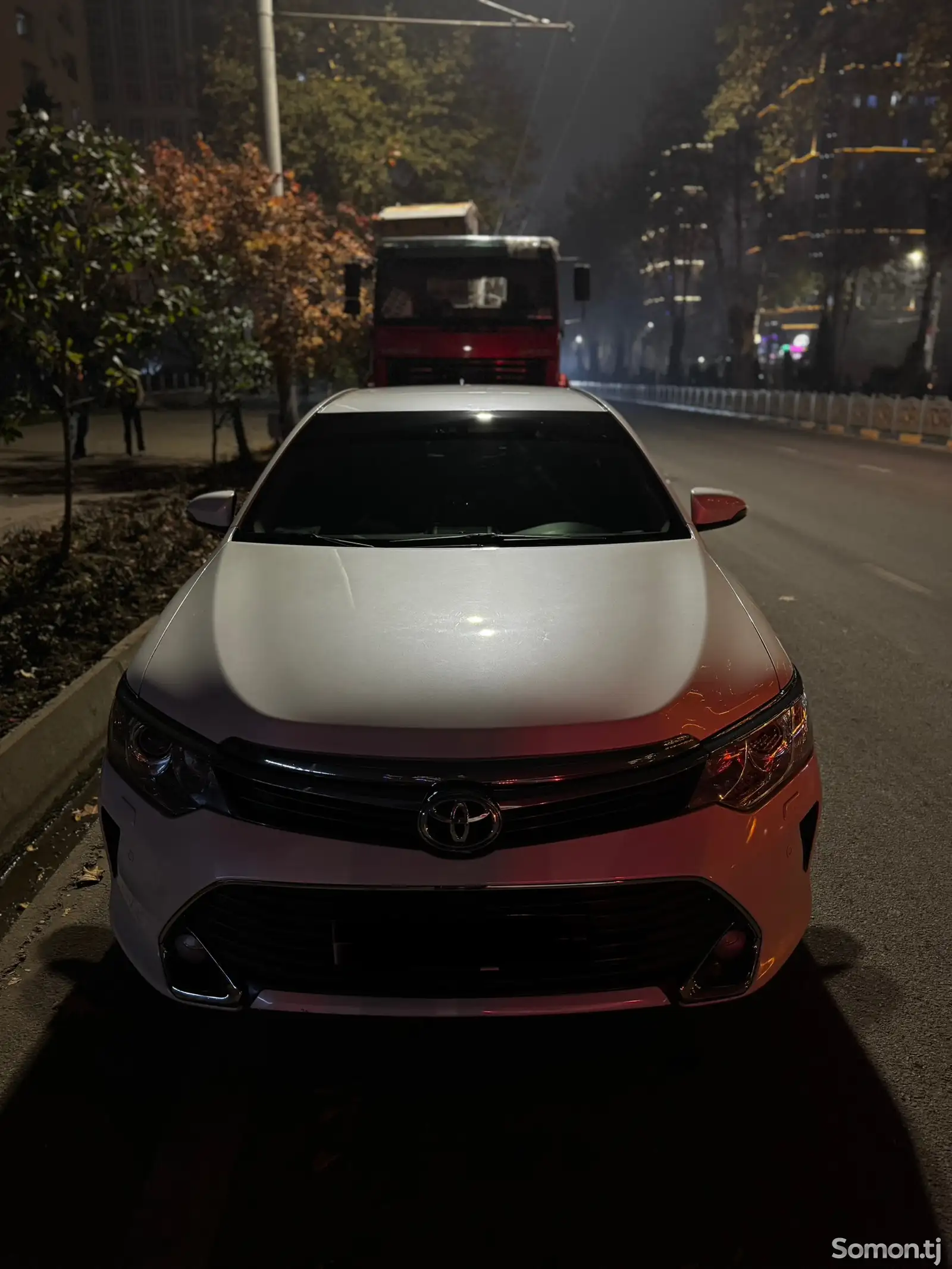 Toyota Camry, 2017-1