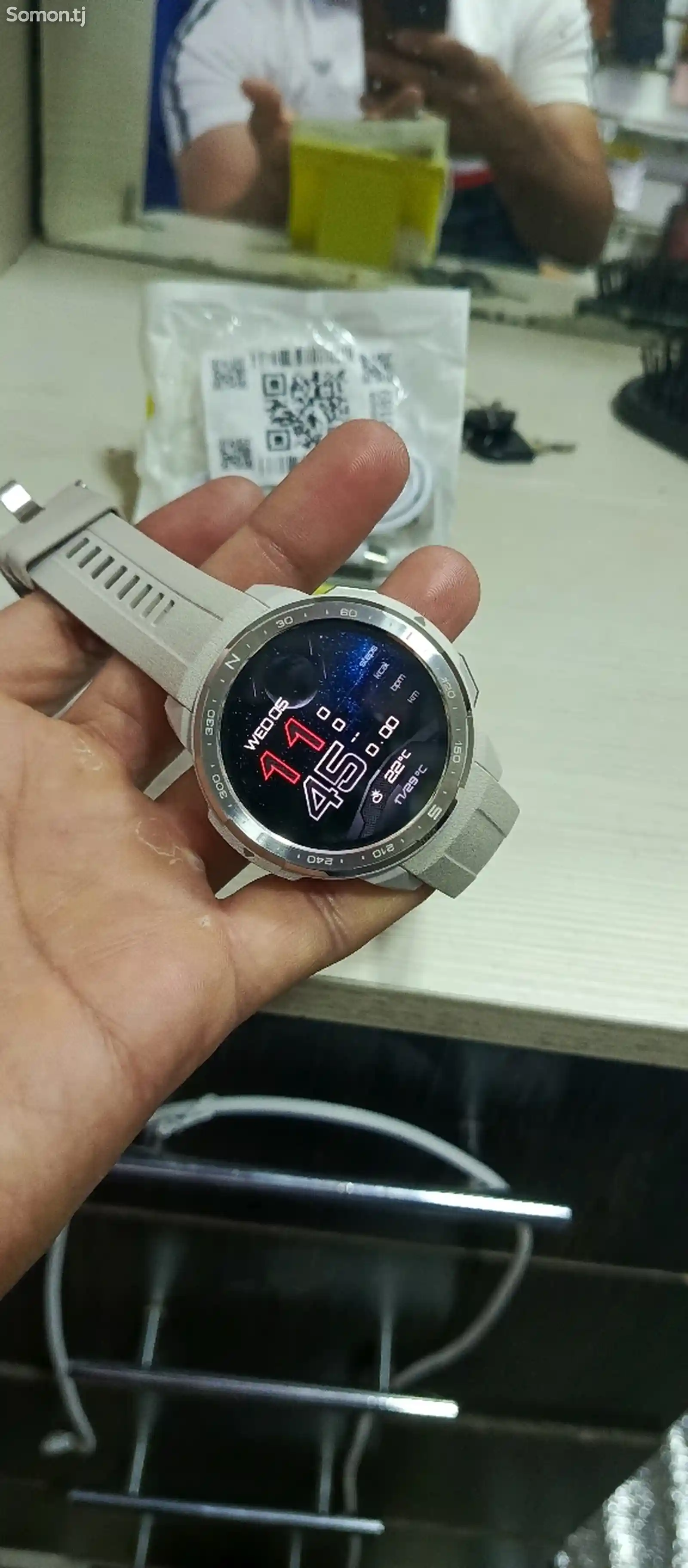 Смарт часы Honor Watch GS Pro-4