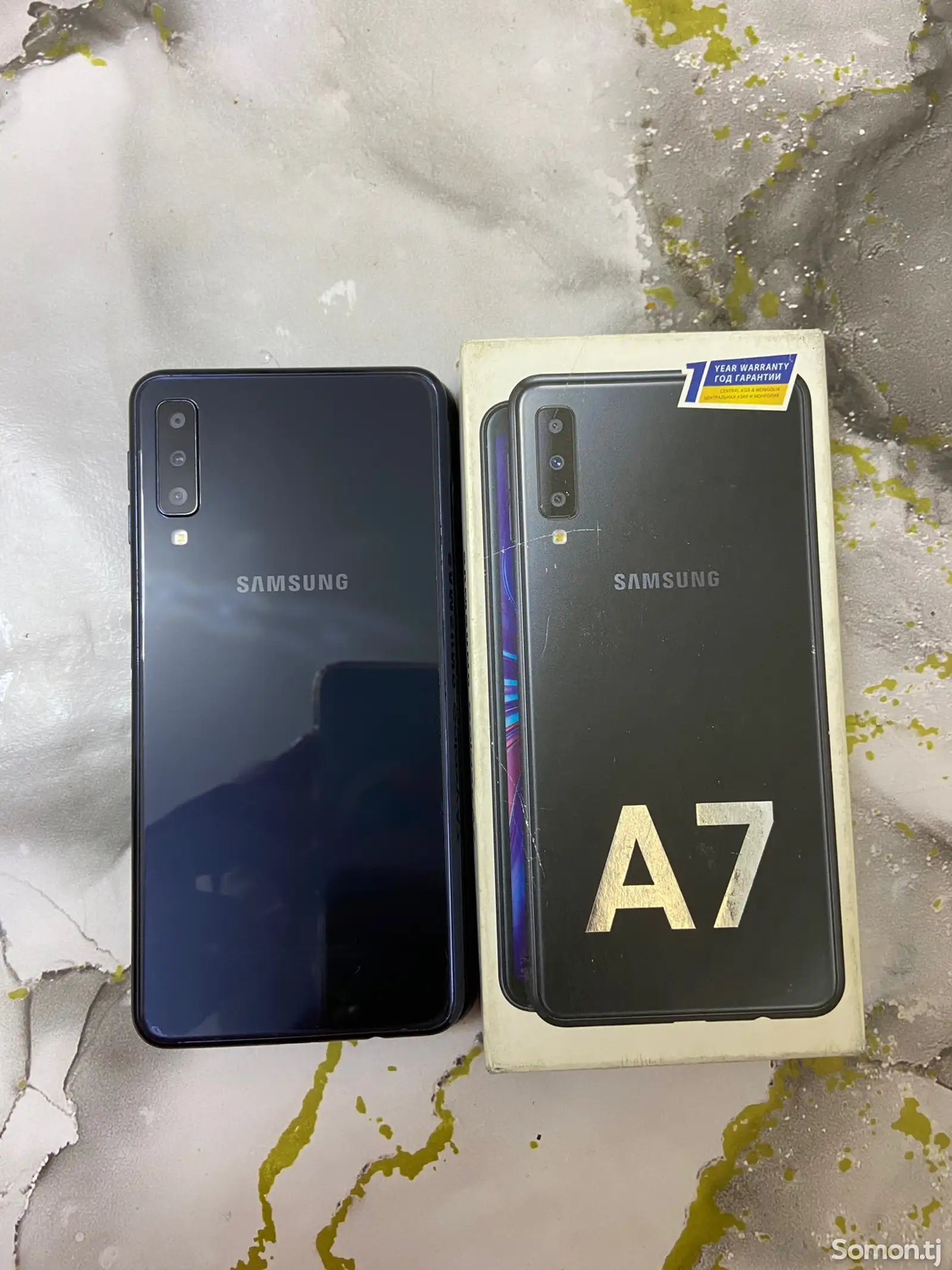 Samsung Galaxy A7 2018-1