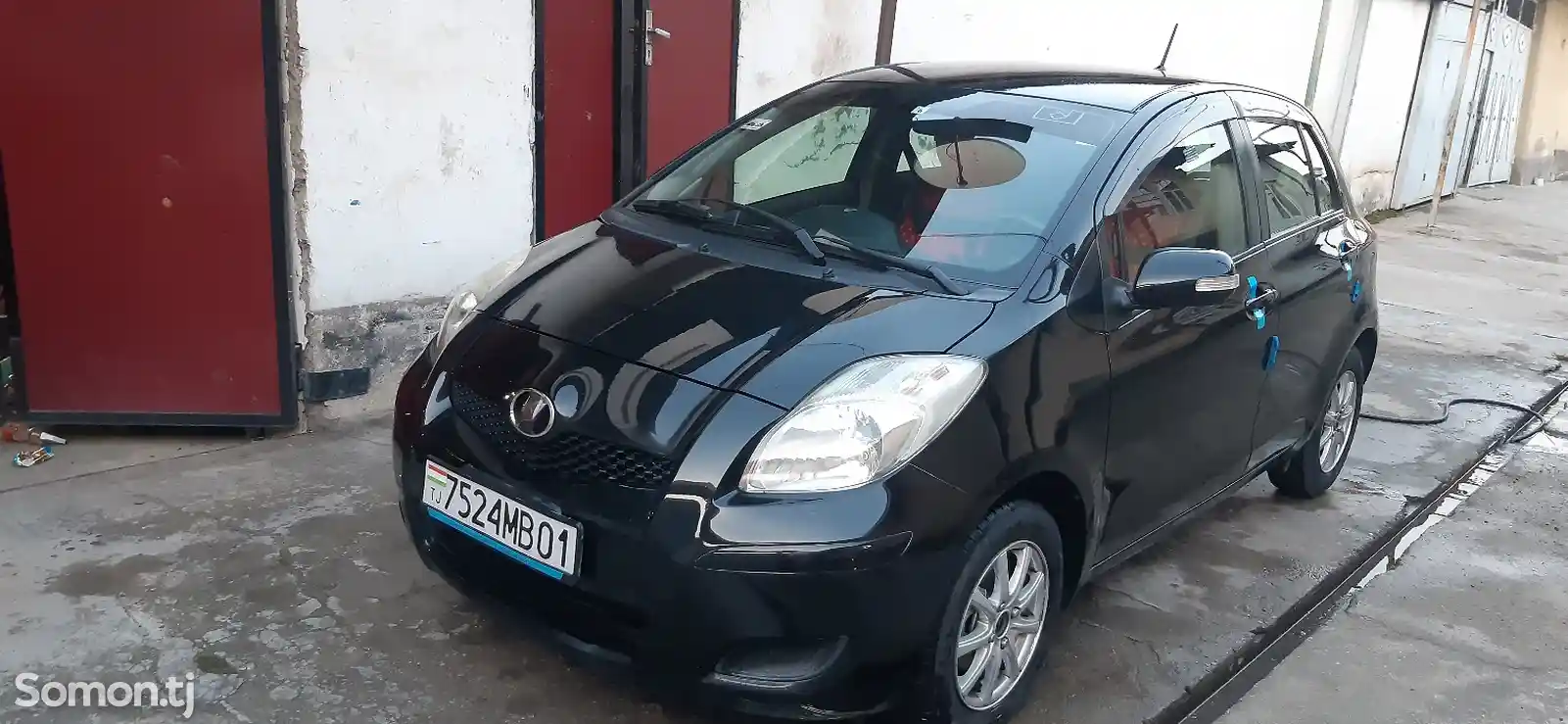 Toyota Vitz, 2008-2