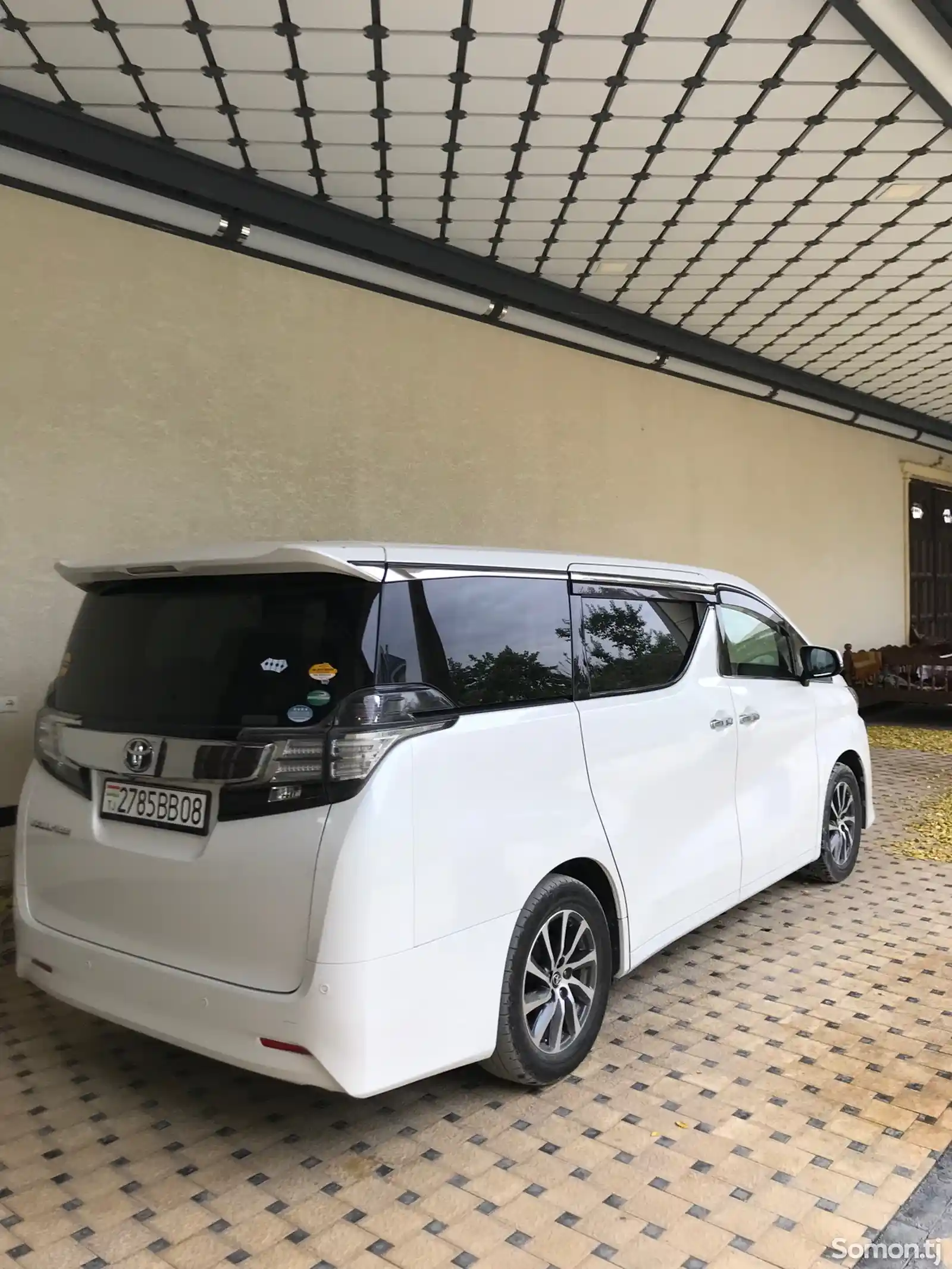 Toyota Vellfire, 2015-7