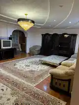 3-комн. квартира, 1 этаж, 95м², И Сомони-4