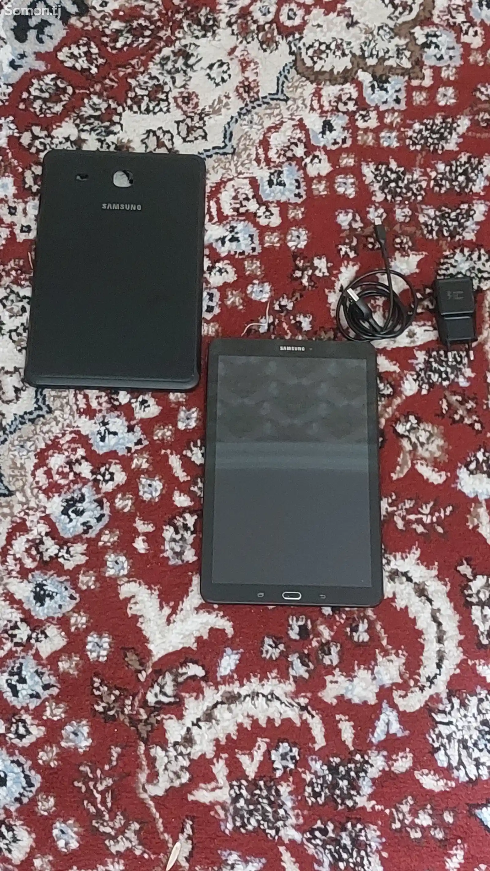 Планшет Samsung Galaxy Tab E 8gb Black-4