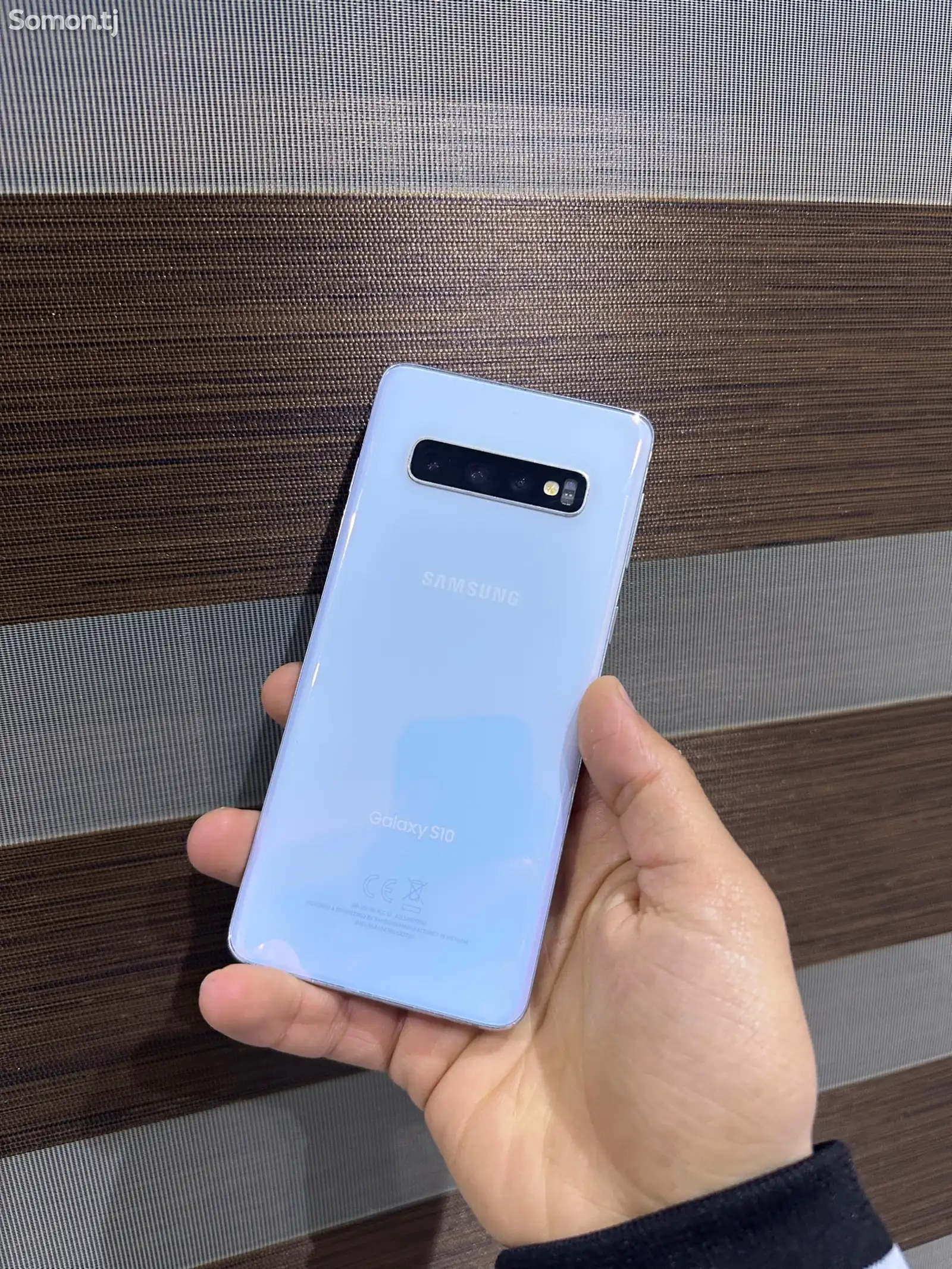 Samsung Galaxy S10-1