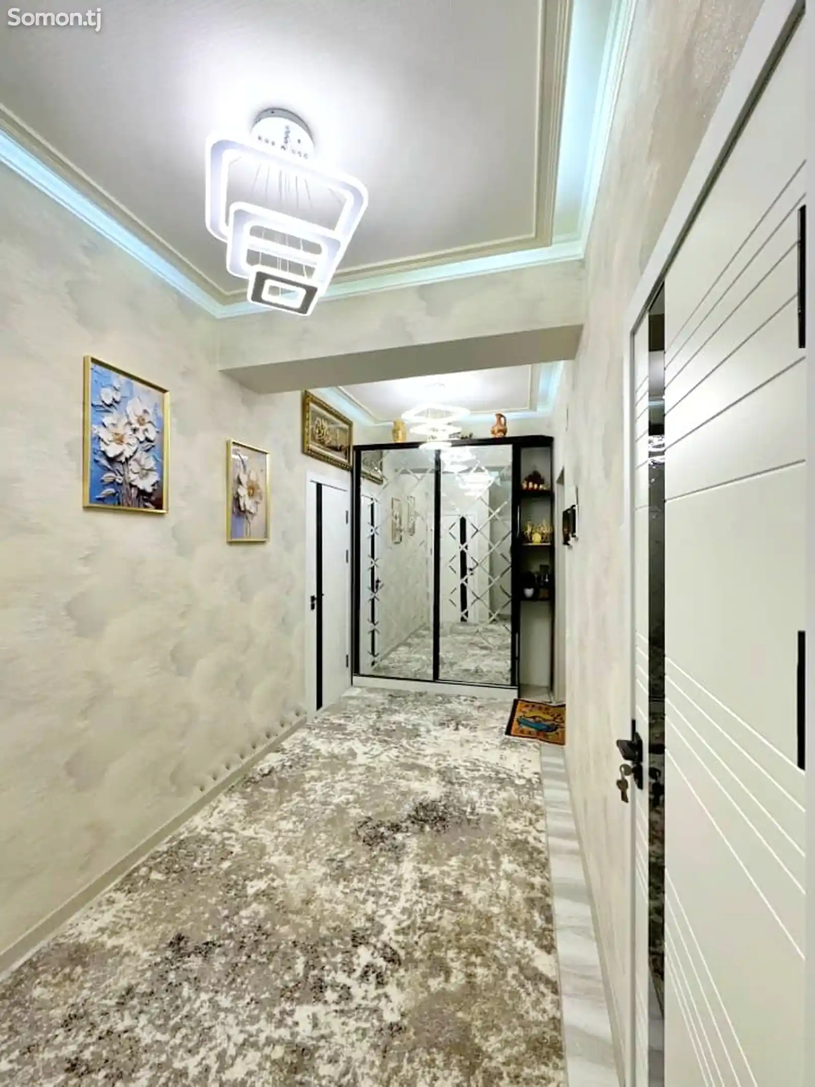 3-комн. квартира, 12 этаж, 90 м², Шохмансур, перекрёсток скорый помощь-6