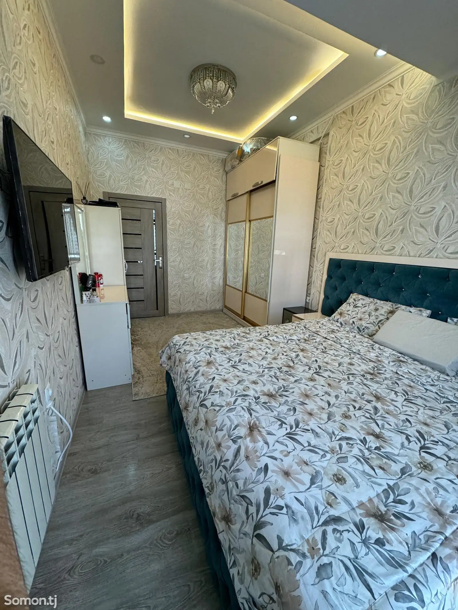 3-комн. квартира, 10 этаж, 50 м², Овир-1