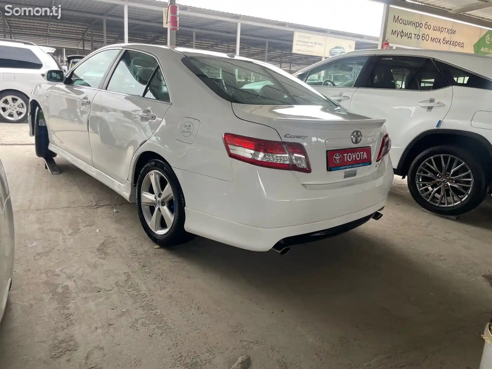 Toyota Camry, 2011-4