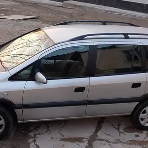 Opel Zafira, 1999