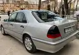 Mercedes-Benz C class, 2000-4