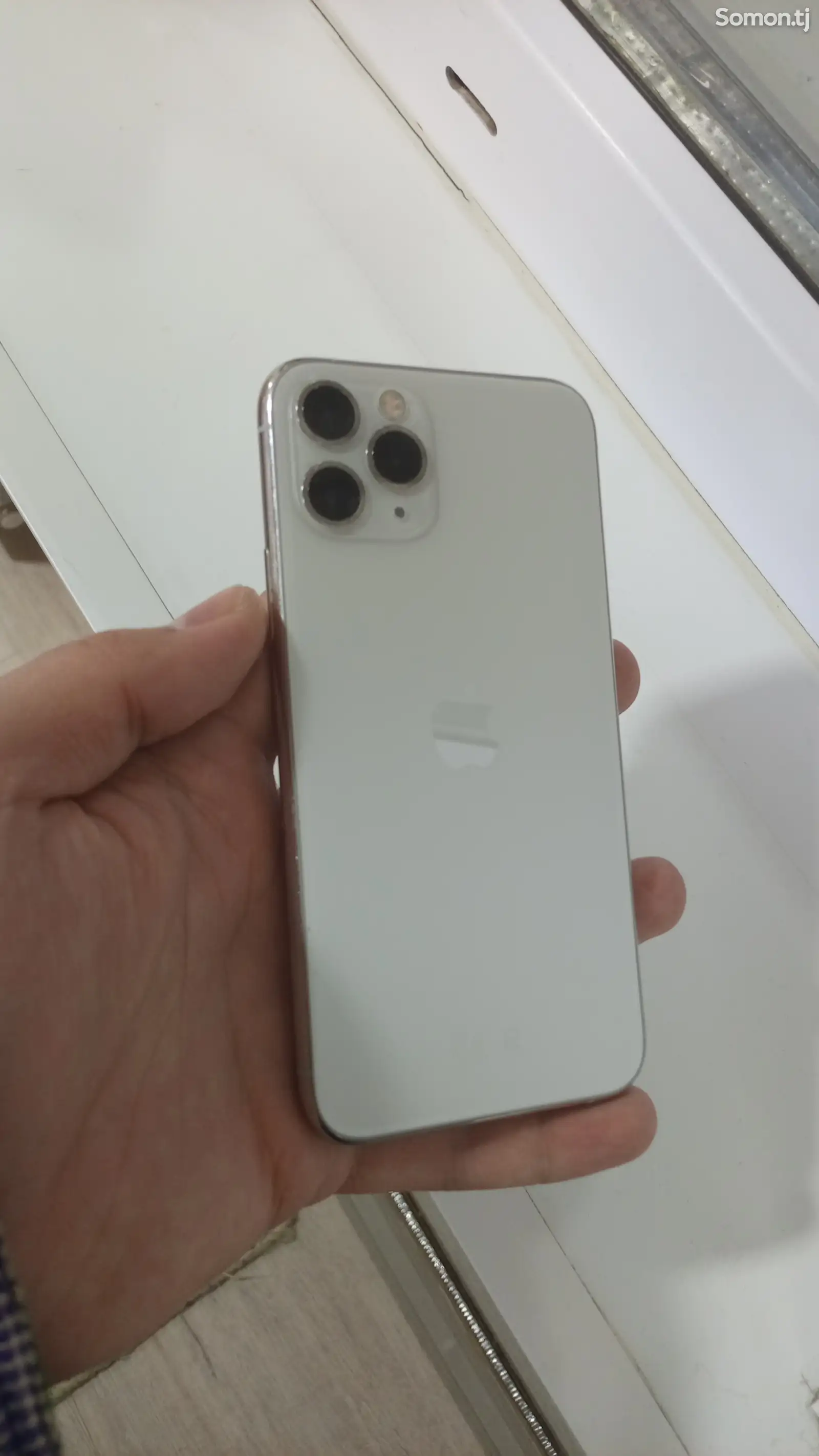 Apple iPhone 11 Pro, 256 gb, Silver-1