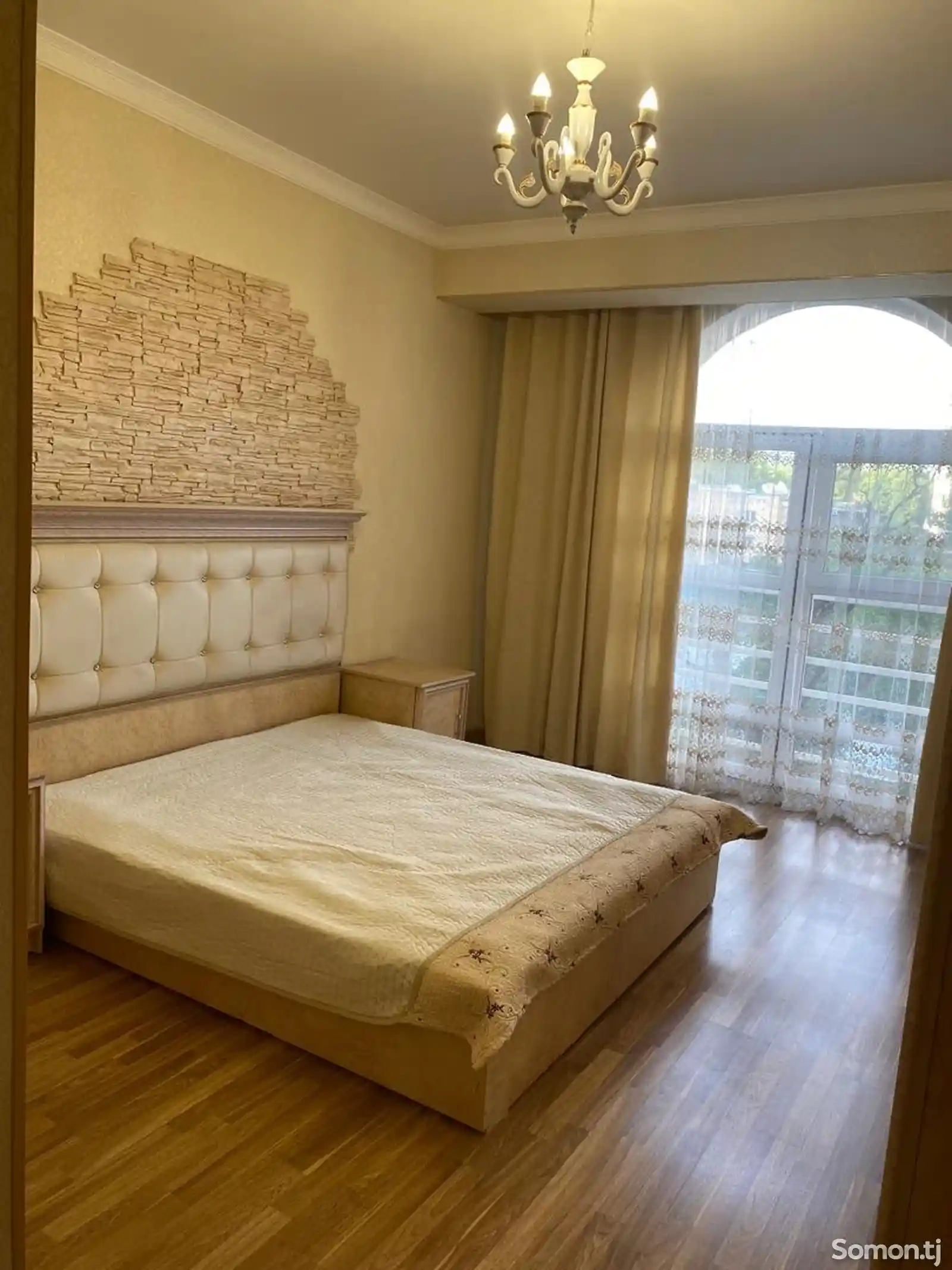 4-комн. квартира, 3 этаж, 180м², И. Сомони, Пушкина-7