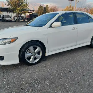 Toyota Camry, 2010