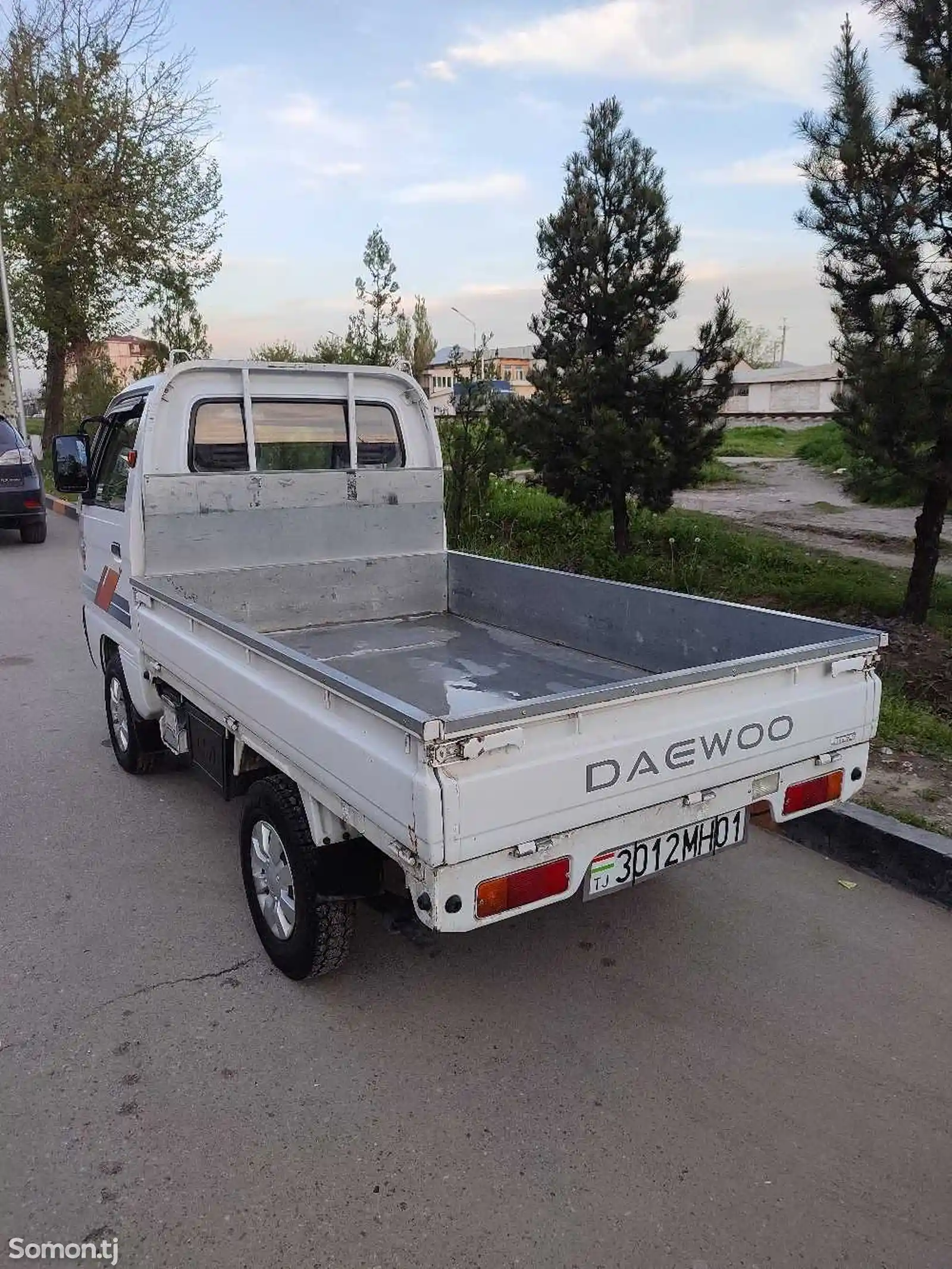 Бортовой автомобиль Daewoo lado-5