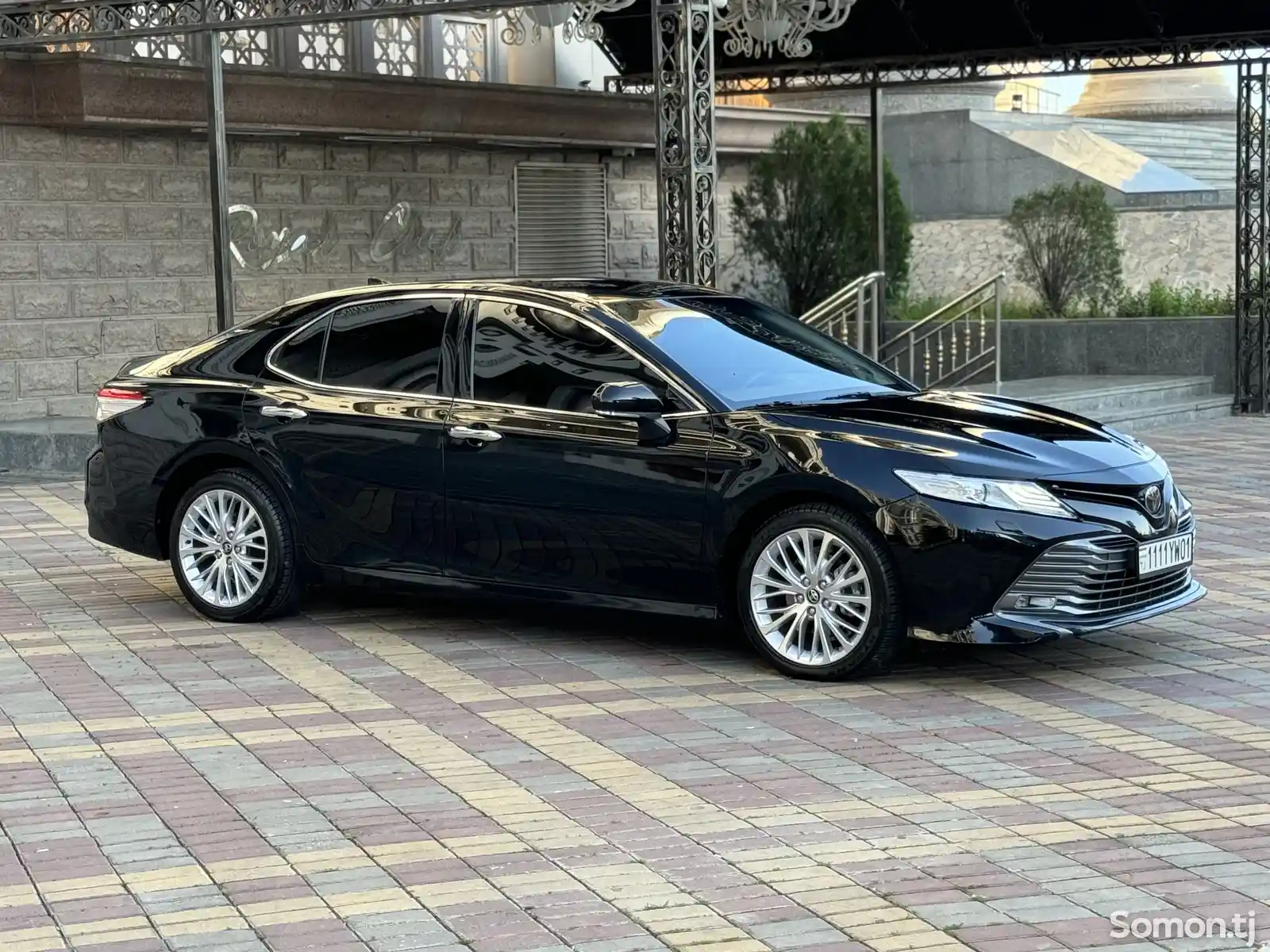 Toyota Camry, 2019-5