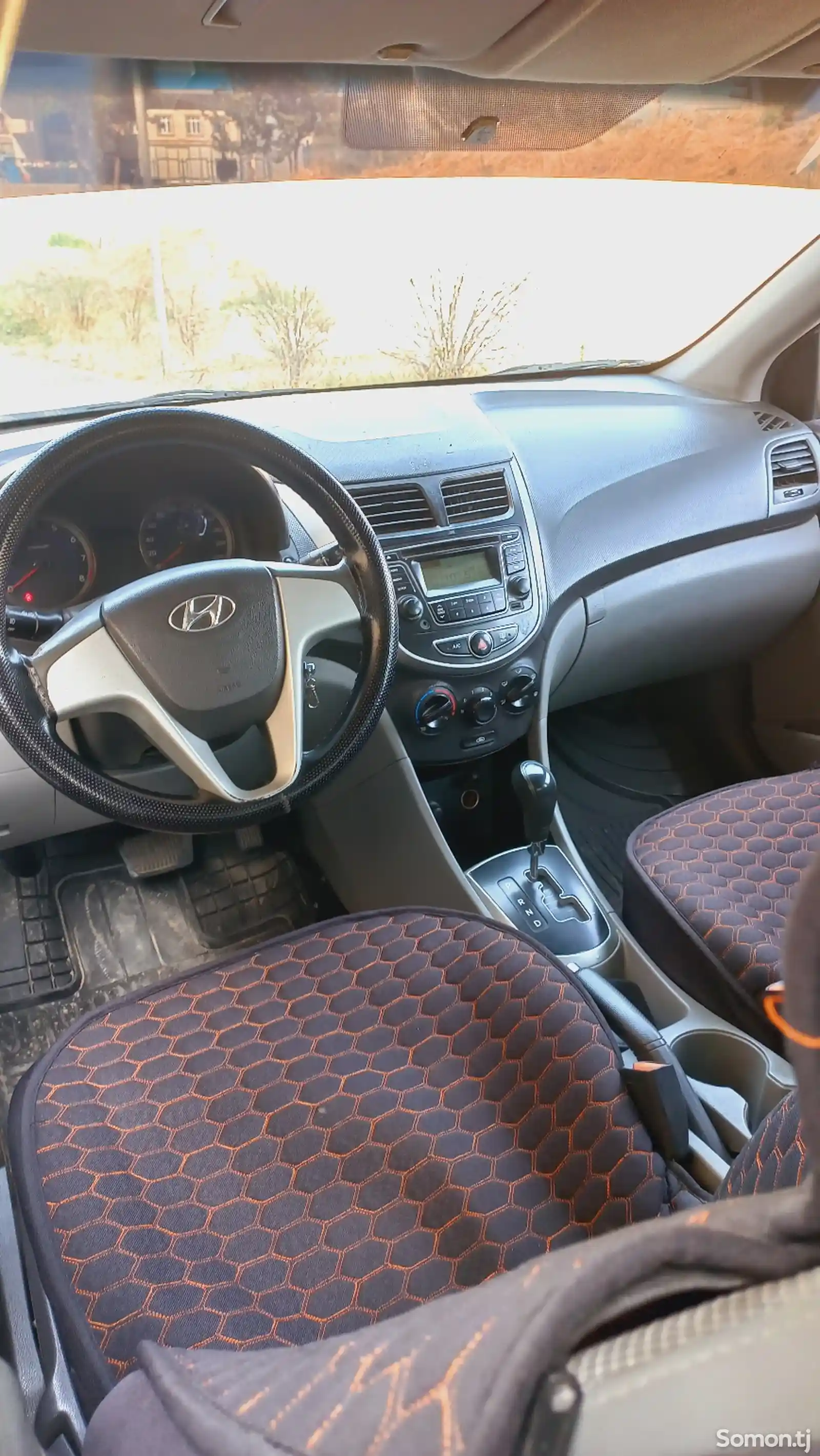 Hyundai Accent, 2015-3