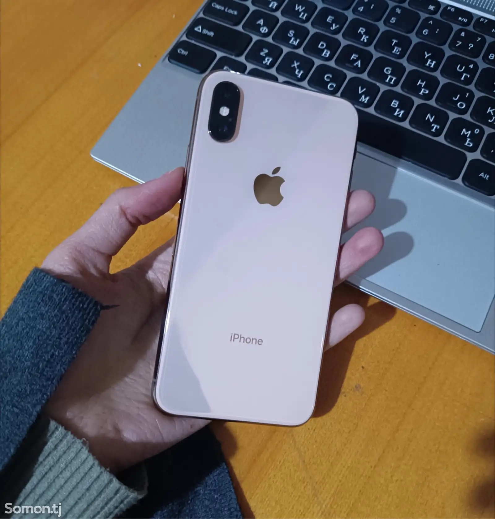 Apple iPhone Xs, 256 gb, Gold-1