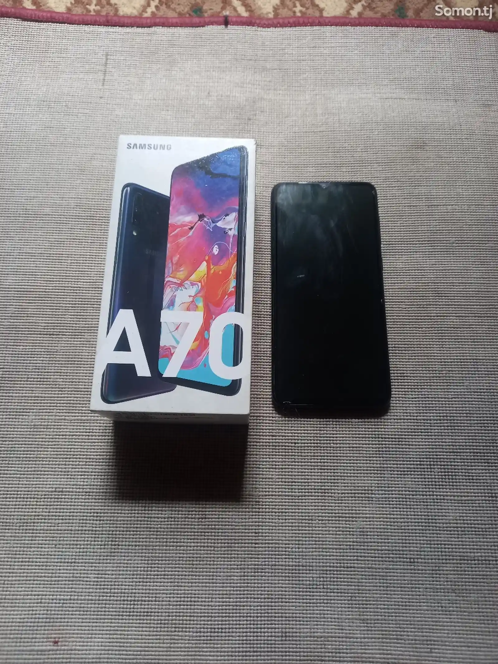 Samsung Galaxy A70 128 gb-1