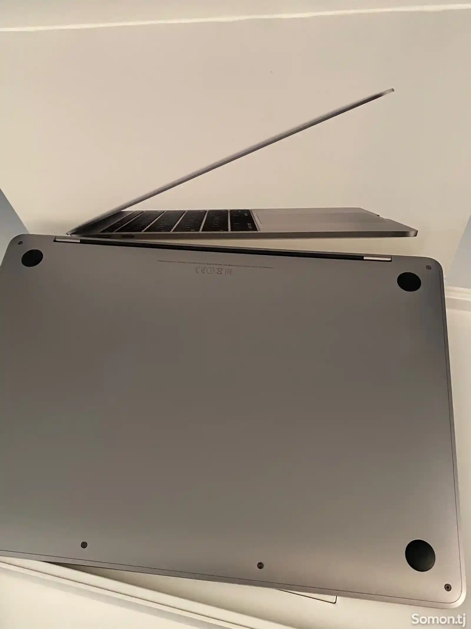 Ноутбук Apple MacBook Pro 13, 2017-8