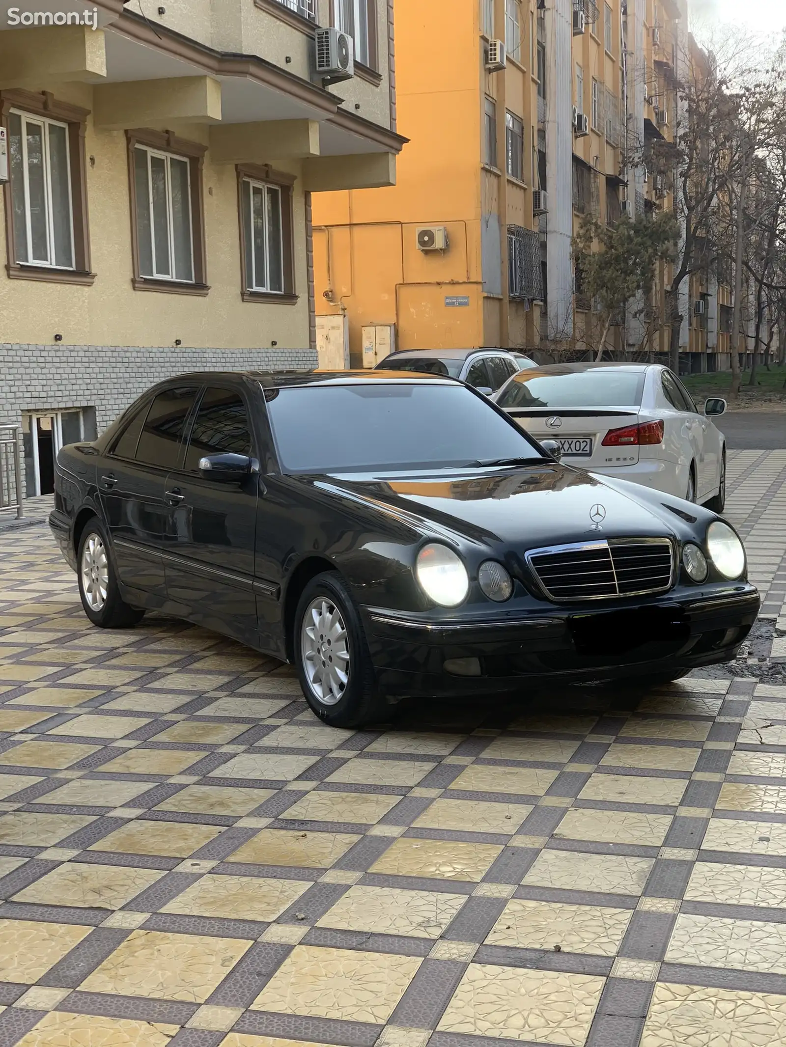 Mercedes-Benz E class, 2000-1