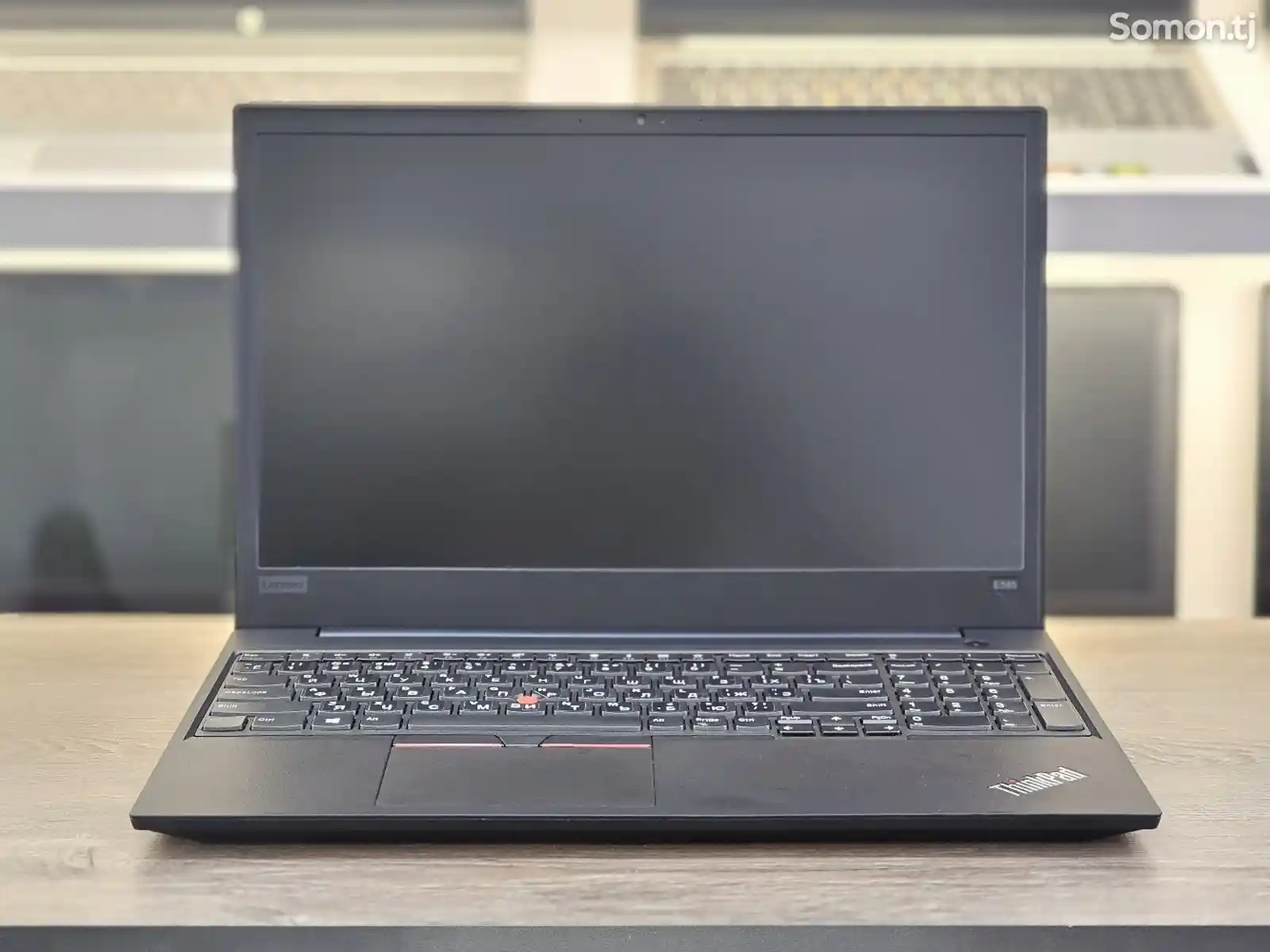 Ноутбук ThinkPad 15.6 AMD Ryzen 5-2500U / 8GB / SSD 512GB-2