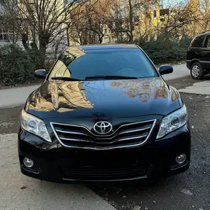 Toyota Camry, 2011