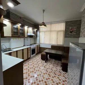 2-комн. квартира, 4 этаж, 58м², н. Шохмансур