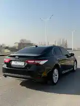 Toyota Camry, 2019-5