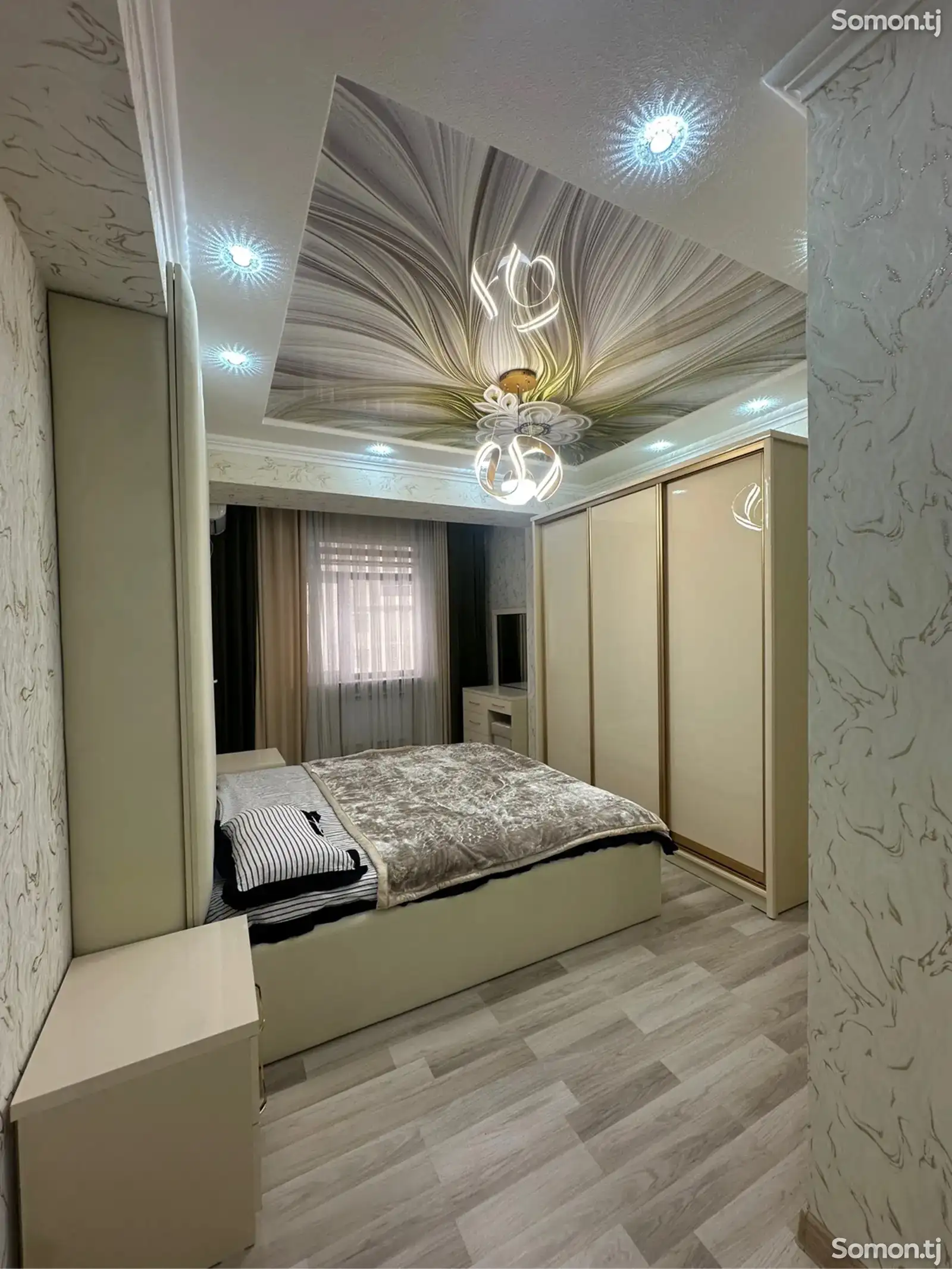 3-комн. квартира, 9 этаж, 121м², Исмоил Сомони-1