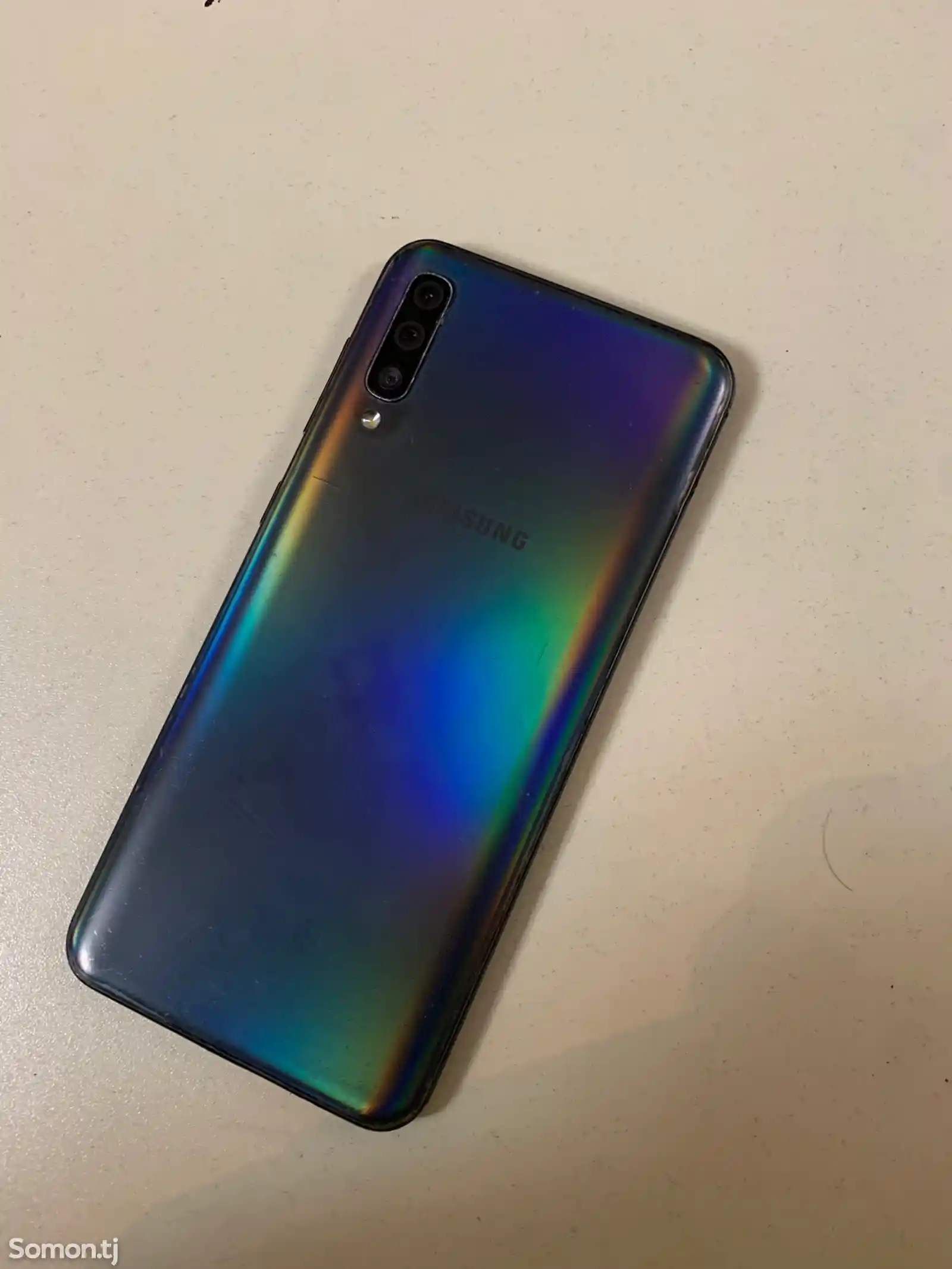 Samsung Galaxy A50-2