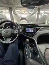 Toyota Camry, 2018-7